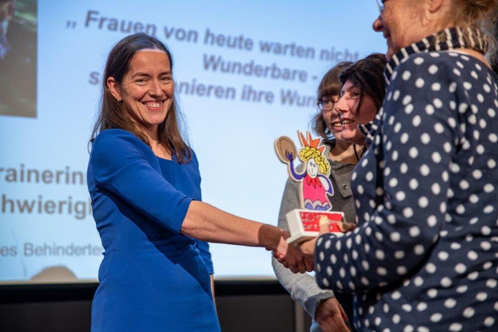 Preisverleihung für den 1. Preis beim Kölner Innovationspreis für Behindertenpolitik
